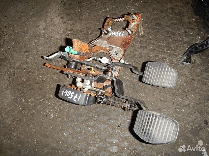 Блок педалей, Citroen (Ситроен) -C4 picasso (06)