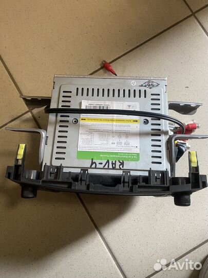 Штатная магнитола б/у Toyota rav 4.Разбор