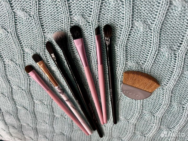 Кисти для макияжа наборы разные/чехол для кистей