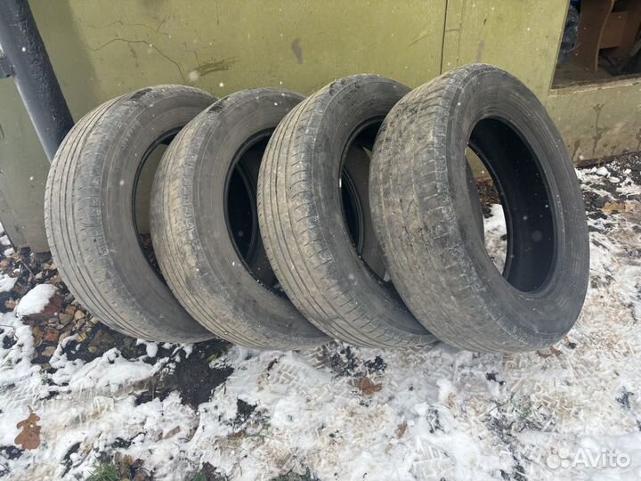 Yokohama BluEarth-A 215/65 R17