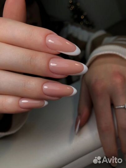 Маникюр педикюр