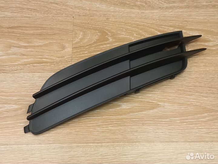 Заглушка птф в бампер Audi A6 С7 2011-2014 черная