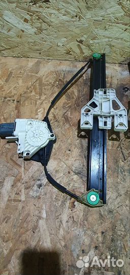 Стеклоподъемник Audi Q5 8R 2010 задний