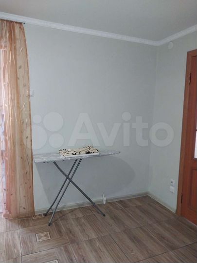 3-к. квартира, 100 м², 1/1 эт.