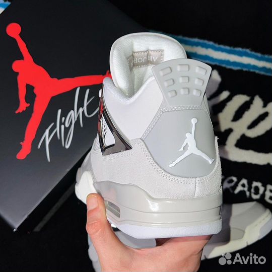 Air Jordan 4 Retro Frozen Moments