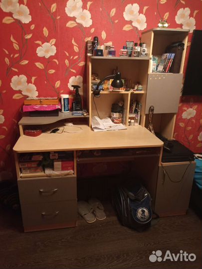 Компьютерный стол