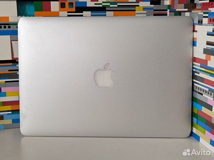 Apple MacBook Air 13 2013 иногда полосит дисплей