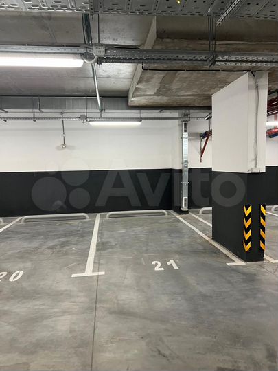 Машиноместо, 14 м²