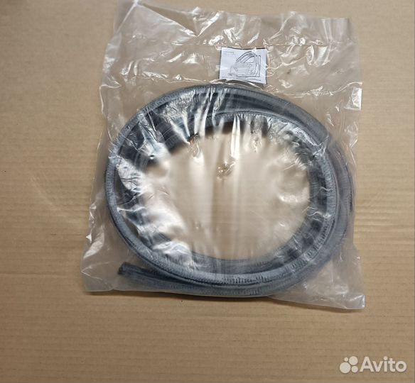 Уплотнитель Водосток купе 21123