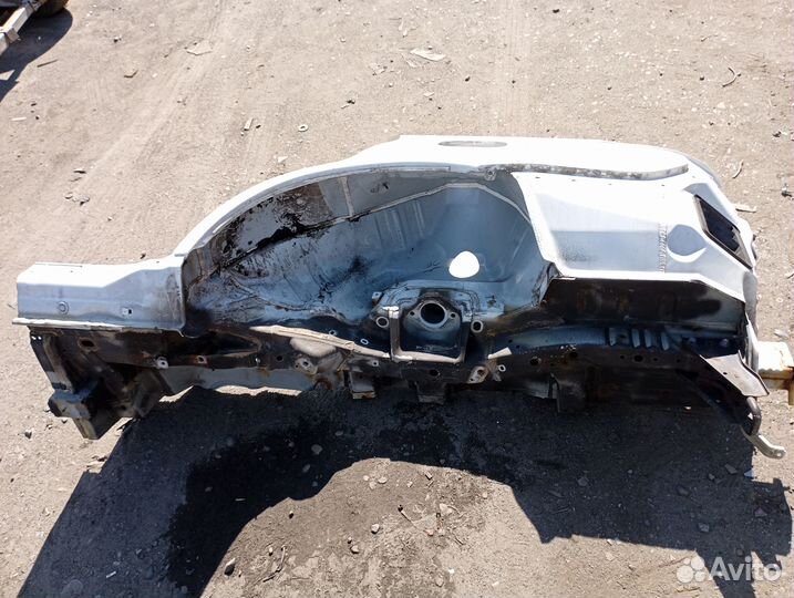 Крыло заднее левое Mitsubishi Outlander 2013