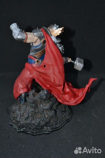 Старик Тор, фигурка