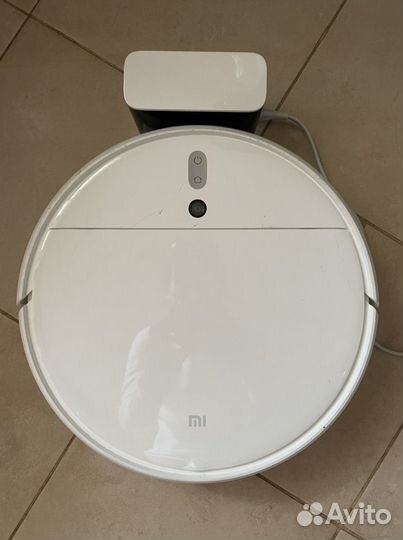 Пылесос-робот Xiaomi Mi Robot Vacuum Mop белый