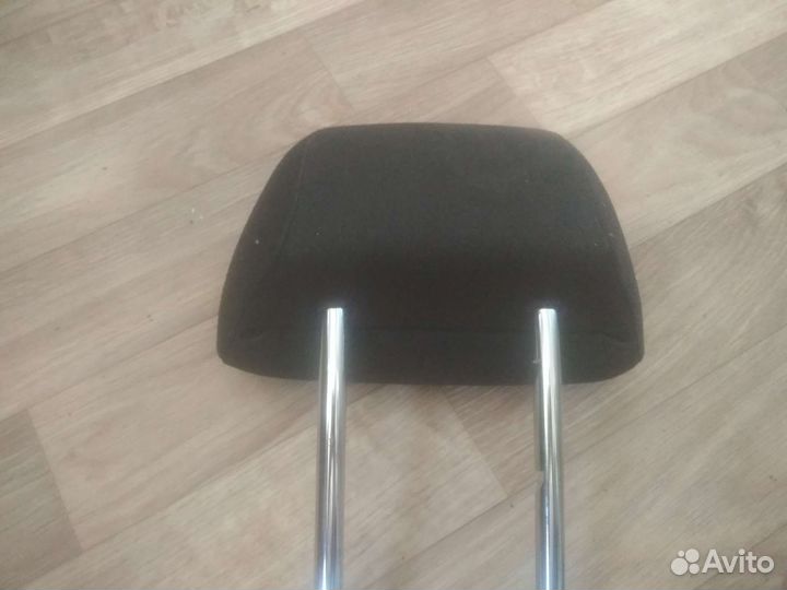 Подголовник Мерседес C180 c220 w204