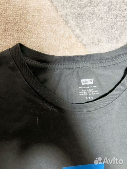 Футболка levis