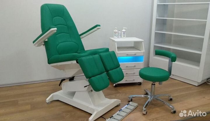 Педикюрное кресло с 3 моторами