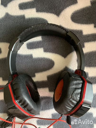 Наушники aчтесн bloody