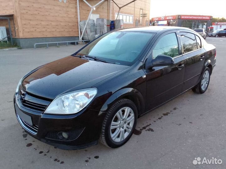 Opel Astra 1.6 МТ, 2011, 179 000 км