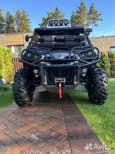 BRP Can-Am Commander 1000