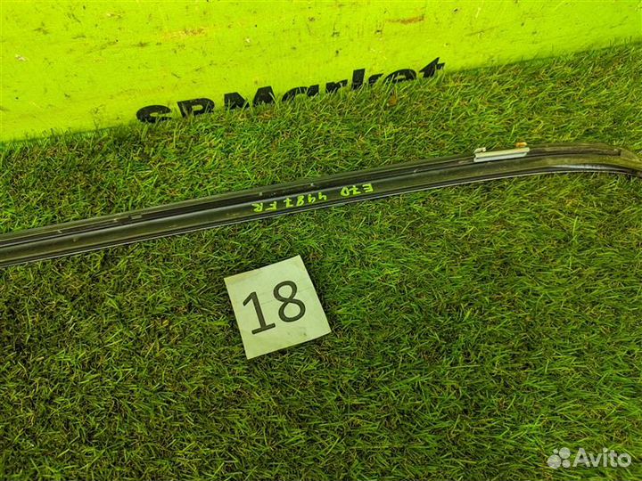 Молдинг лобового стекла передний правый Bmw X5 E70