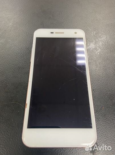 Телефон Wileyfox Spark X