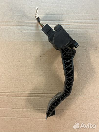 Педаль акселератора(газа) Peugeot 308