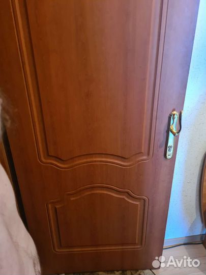 Дверь деревянная бу