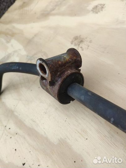 Стабилизатор задний Mercedes-Benz E550 W212 273