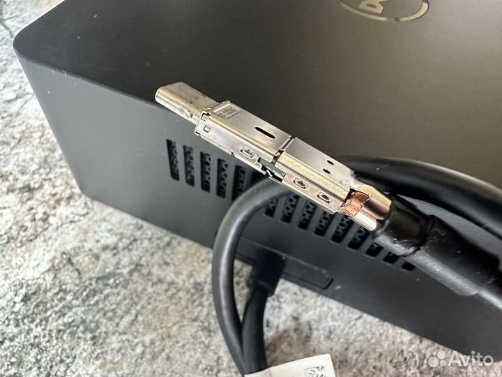 Док станция Dell Thunderbolt Dock TB16 с дефектом