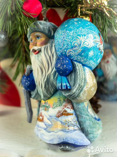 Дед мороз под елку