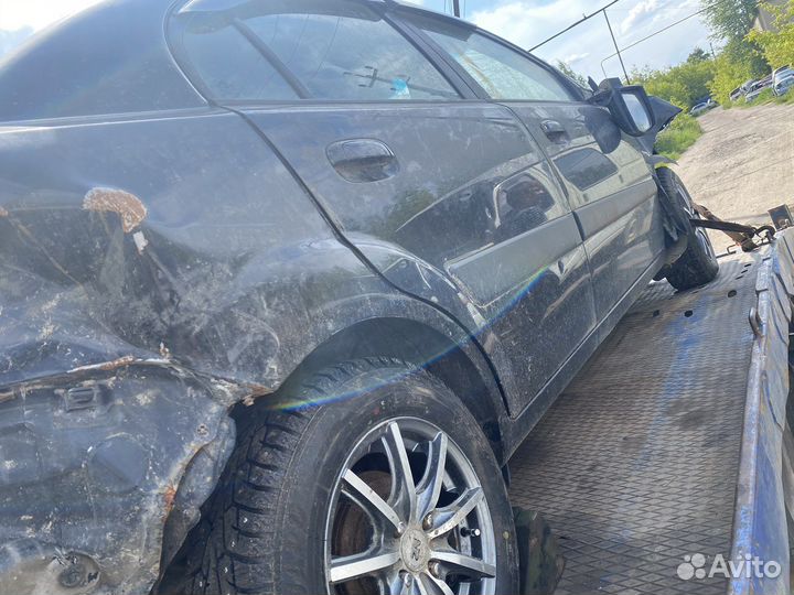 В разборе kia rio 2