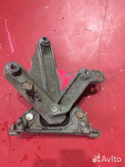 Кронштейн кпп (АКПП) левый Nissan Almera G15 K4M