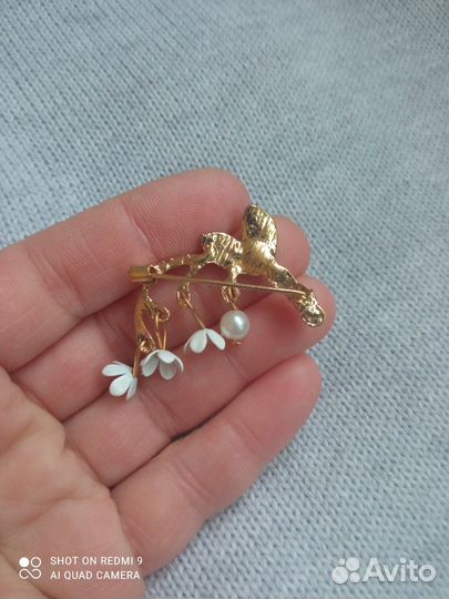 Брошь Значок Новый