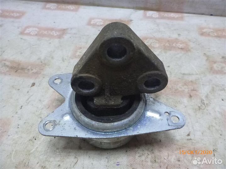 Кронштейн двигателя Opel Astra G F70 X16SZR 1999