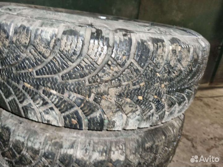 Продам комплект дисков на зимней резине r14