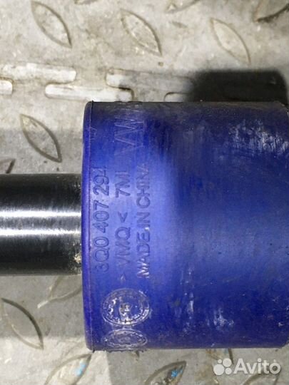 Полуось (привод) передний правый