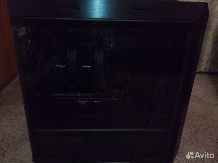 Корпус Asus Rog Strix Helios Black