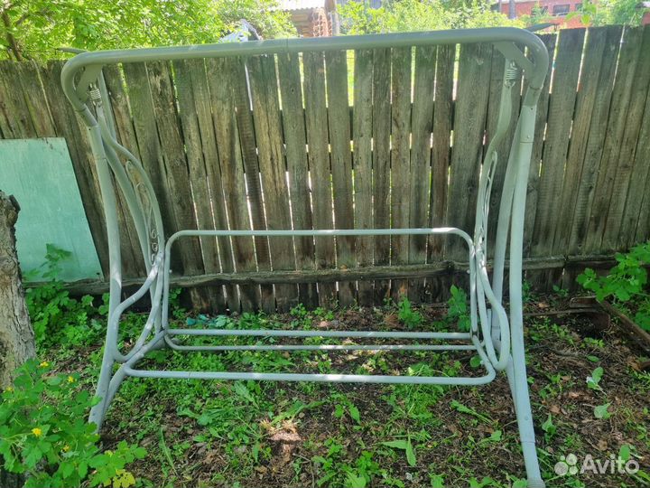 Каркас для садовых качелей