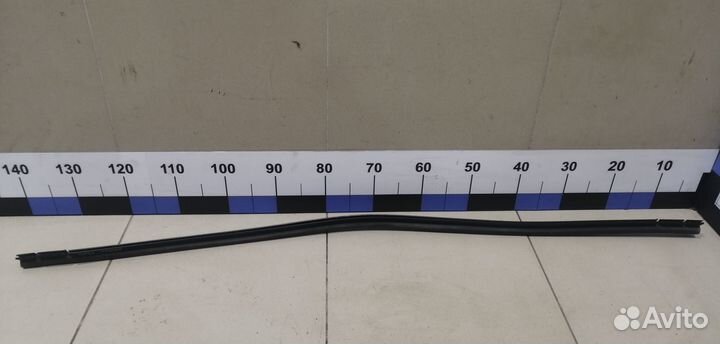 Уплотнитель капота Fusion 2002-2012