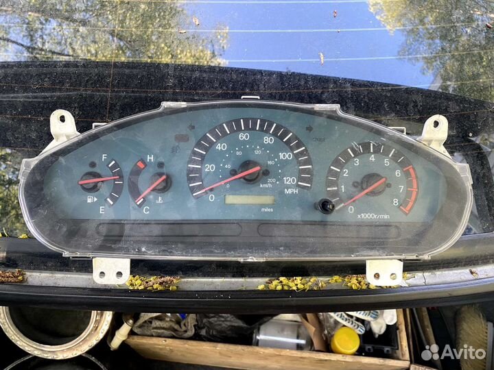 Щиток приборов Mitsubishi Galant 8