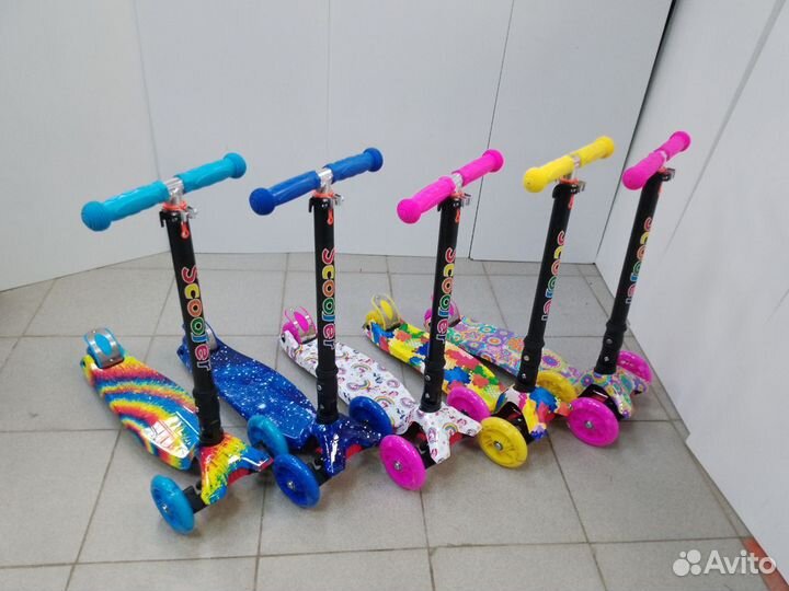 Трехколесный макси самокат со складным рулем