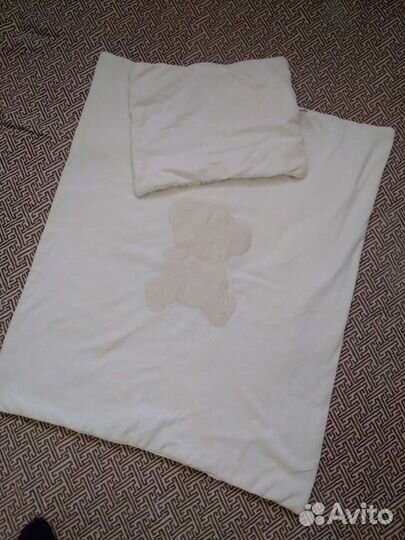 Детское одеяло и подушка