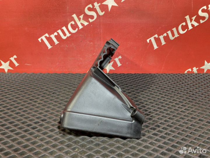 Крышка блока предохранителей 2019г