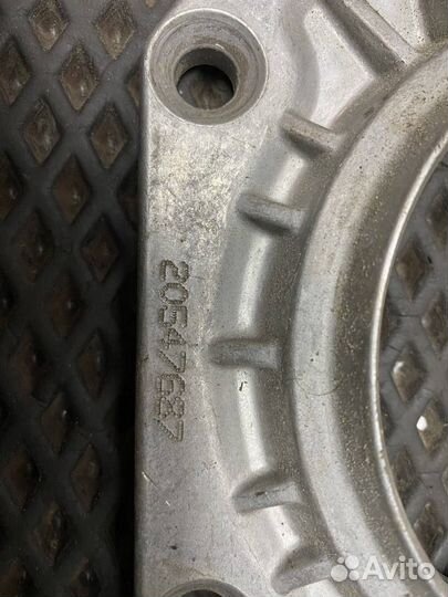 Крышка кпп Volvo FH13 20547687