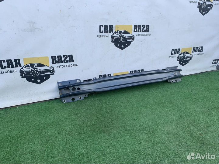 Усилитель переднего бампера Volvo XC60