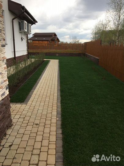 Укладка рулонного газона