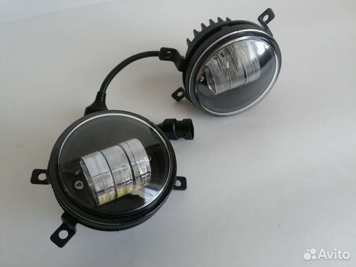 Противотуманные фары на Ладу Весту, Рено, Форд