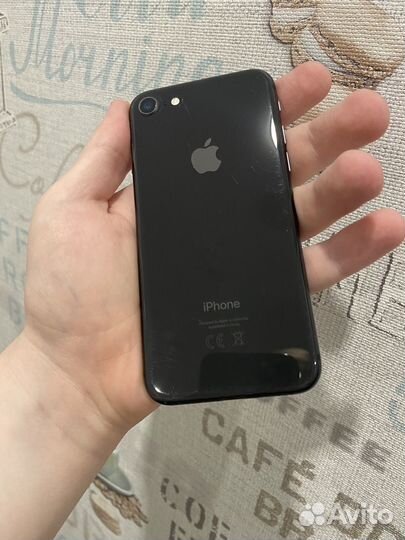 iPhone 8, 64 ГБ