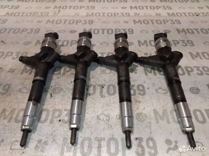 Топливная форсунка Nissan Navara D40 2.5 TD YD25