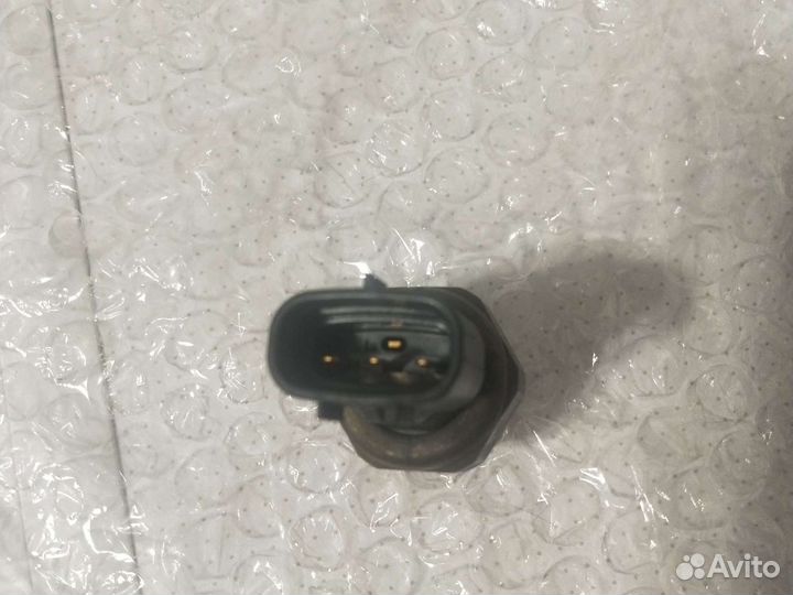 Датчик давления масла гидроусилителя руля