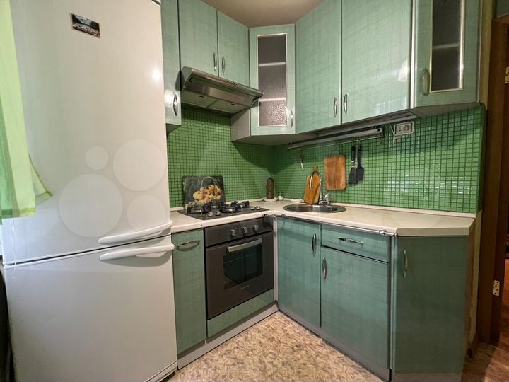 2-к. квартира, 41 м², 1/3 эт.